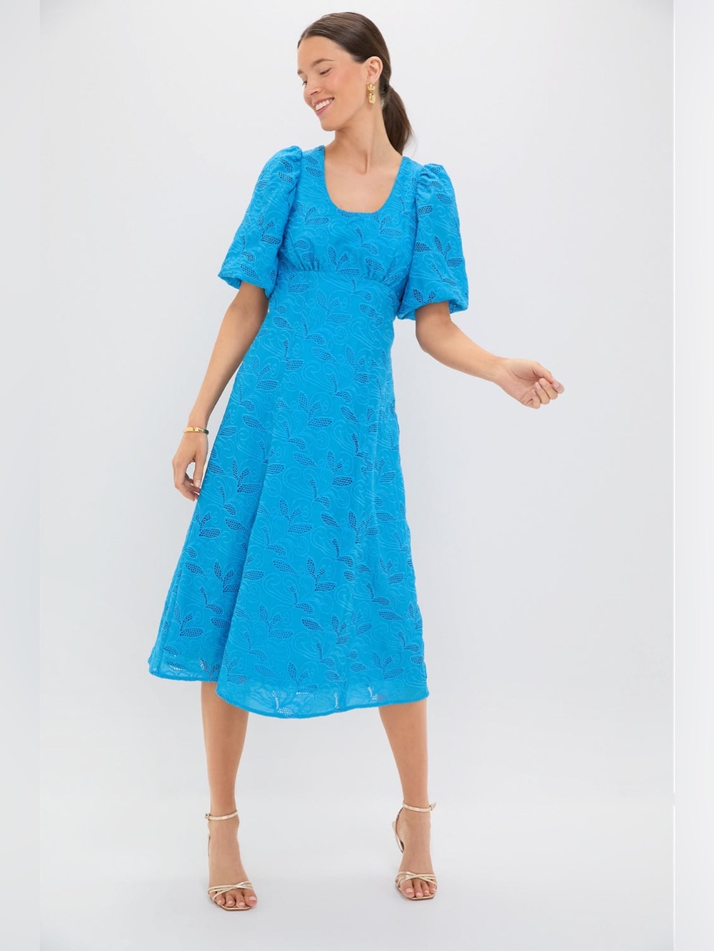 Scoop-Neck Blue Lace Midi Dress with Puff Sleeves
